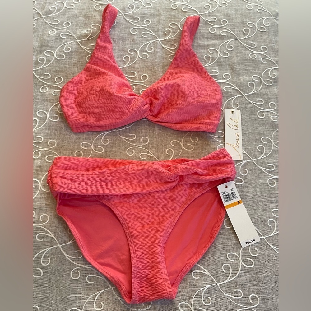 Anne Cole Textured Twist Front Bikini Top & Belted Waist Bikini Bottom Set. (S)